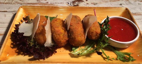 Coonalpyn Hotel - Taree Accommodation 1