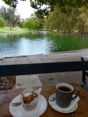 Arnies - Taree Accommodation 0