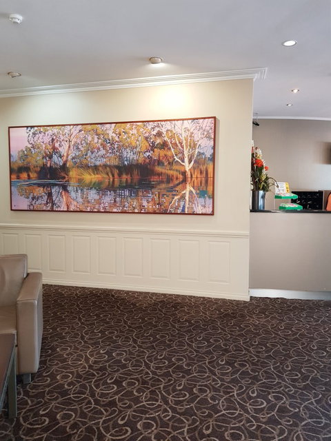 Berri Hotel Bistro - Taree Accommodation 6