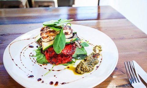 Quay Street Cafe & Bar - Taree Accommodation 9