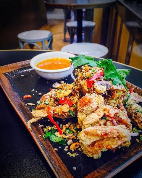 Apple Daily Bar & Eating House - Taree Accommodation 5
