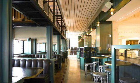 Apple Daily Bar & Eating House - Taree Accommodation 6
