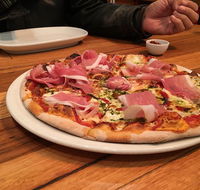 11 Inch Pizza Little Collins - Taree Accommodation