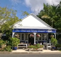 The Blue and White Teapot Cafe - Taree Accommodation