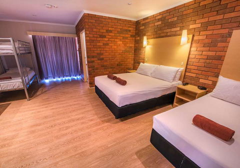 Contour Hotel - Taree Accommodation 4