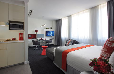 Citadines St Georges Terrace - Taree Accommodation 3