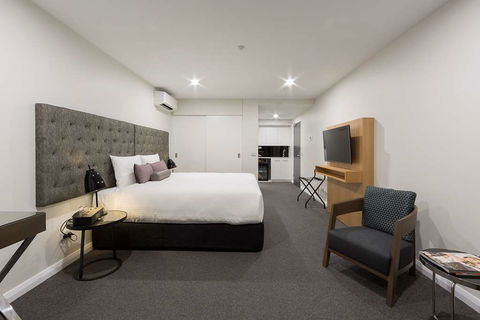 Avenue Hotel Canberra - Taree Accommodation 4