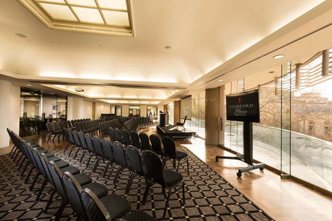 Stamford Plaza Adelaide - Taree Accommodation 8