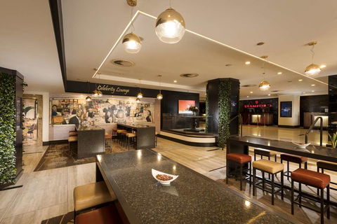 Stamford Plaza Adelaide - Taree Accommodation 10