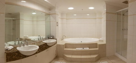 Quality Apartments Adelaide Central - Taree Accommodation 2