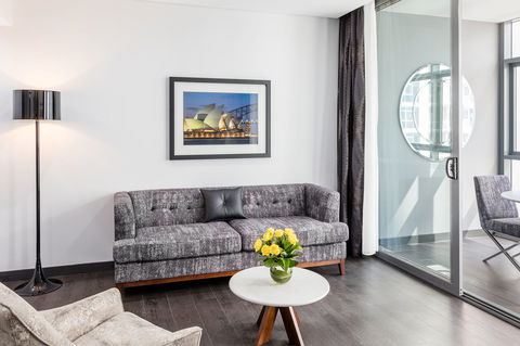 Meriton Suites Chatswood - Taree Accommodation 10