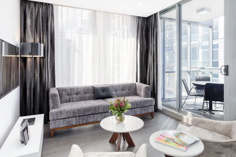 Meriton Suites Chatswood - Taree Accommodation 13