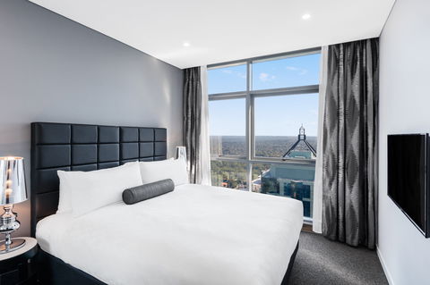 Meriton Suites Chatswood - Taree Accommodation 14
