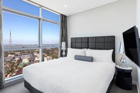 Meriton Suites Chatswood - Taree Accommodation 16
