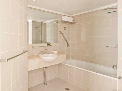 Mantra Chatswood - Taree Accommodation 9