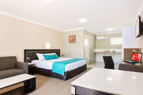 Comfort Inn North Brisbane - Taree Accommodation 3