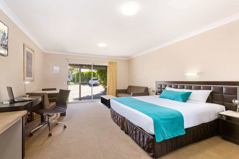 Comfort Inn North Brisbane - Taree Accommodation 4