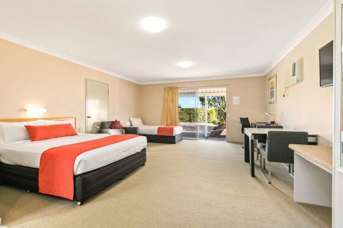 Comfort Inn North Brisbane - Taree Accommodation 12