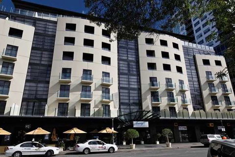 Mantra Hindmarsh Square - Taree Accommodation 0