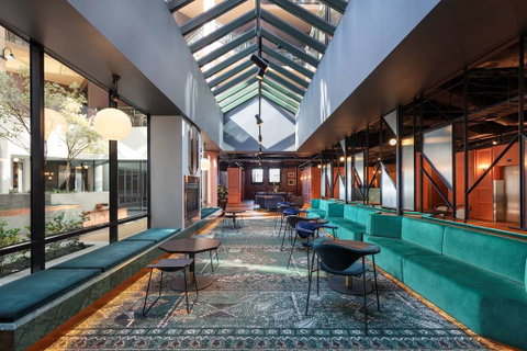 Amora Hotel Riverwalk Melbourne - Taree Accommodation 4