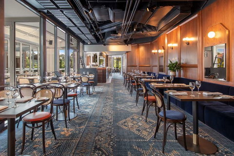 Amora Hotel Riverwalk Melbourne - Taree Accommodation 9