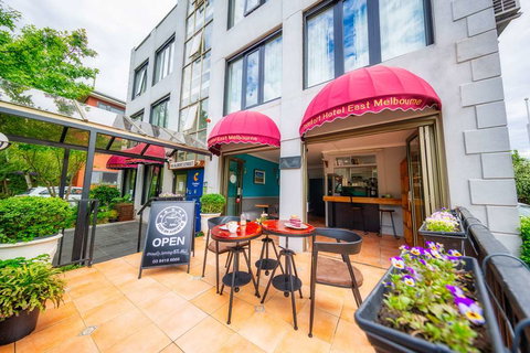 Comfort Hotel East Melbourne - Taree Accommodation 0