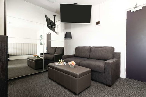 Comfort Hotel East Melbourne - Taree Accommodation 8
