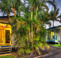Alex Beach Cabins  Tourist Park