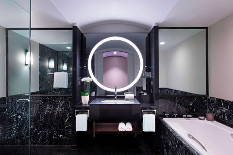 Sheraton Grand Sydney Hyde Park - Taree Accommodation 11