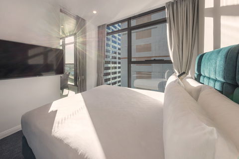Meriton Suites Sussex Street, Sydney - Taree Accommodation 12