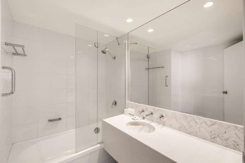 Vibe Hotel Sydney - Taree Accommodation 14