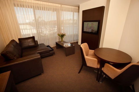 Pier 21 Apartment Hotel - Taree Accommodation 2