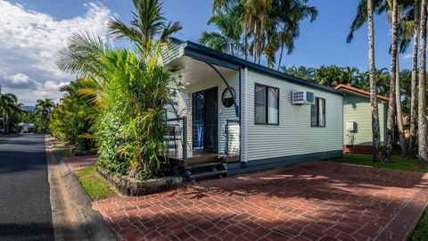 Ingenia Holidays Cairns Coconut - Taree Accommodation 2
