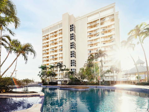 Pullman Cairns International - Taree Accommodation 1