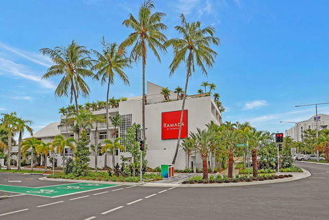 Ramada By Wyndham Cairns City Centre - Taree Accommodation 0