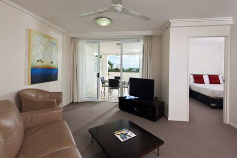 Cairns Central Plaza Apartment - Taree Accommodation 1