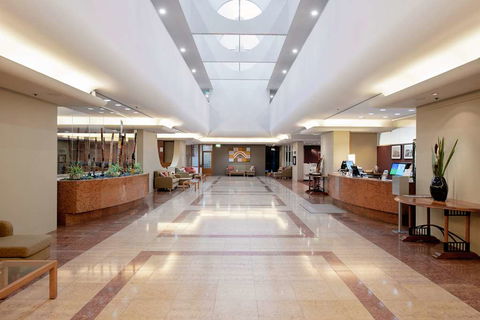 DoubleTree By Hilton Esplanade Darwin - Taree Accommodation 2