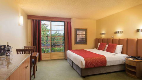 Country Club Tasmania - Taree Accommodation 2