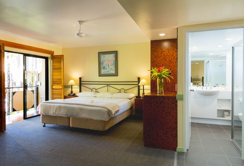 Palm Royale Cairns - Taree Accommodation 1