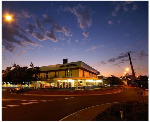 Isa Hotel - Taree Accommodation 0