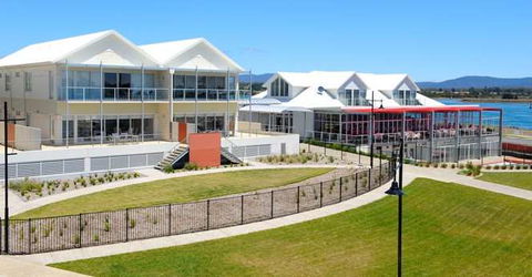 York Cove - Taree Accommodation 0
