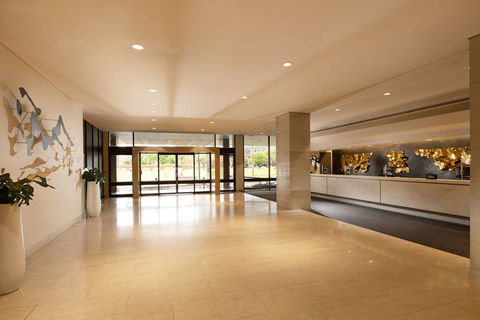Hilton Adelaide - Taree Accommodation 2