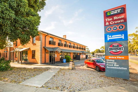 Nightcap Rose & Crown Hotel - Taree Accommodation 0