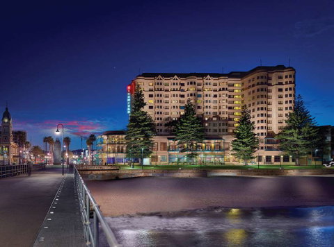 Stamford Grand Adelaide - Taree Accommodation 0