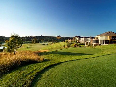 Yarra Valley Lodge - Taree Accommodation 1