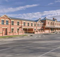 Lake Inn Ballarat - Taree Accommodation