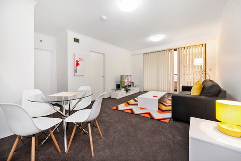Astra Sydney-Hosking Place - Taree Accommodation 5