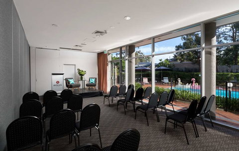 Rydges Bankstown - Taree Accommodation 9