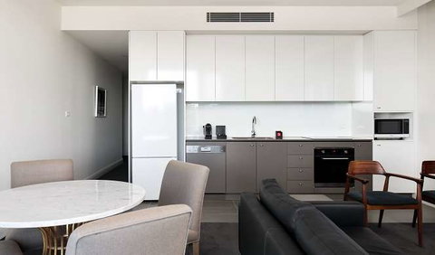 Knightsbridge Canberra - Taree Accommodation 8