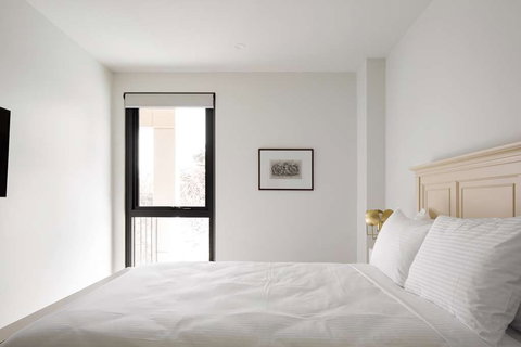 Knightsbridge Canberra - Taree Accommodation 9